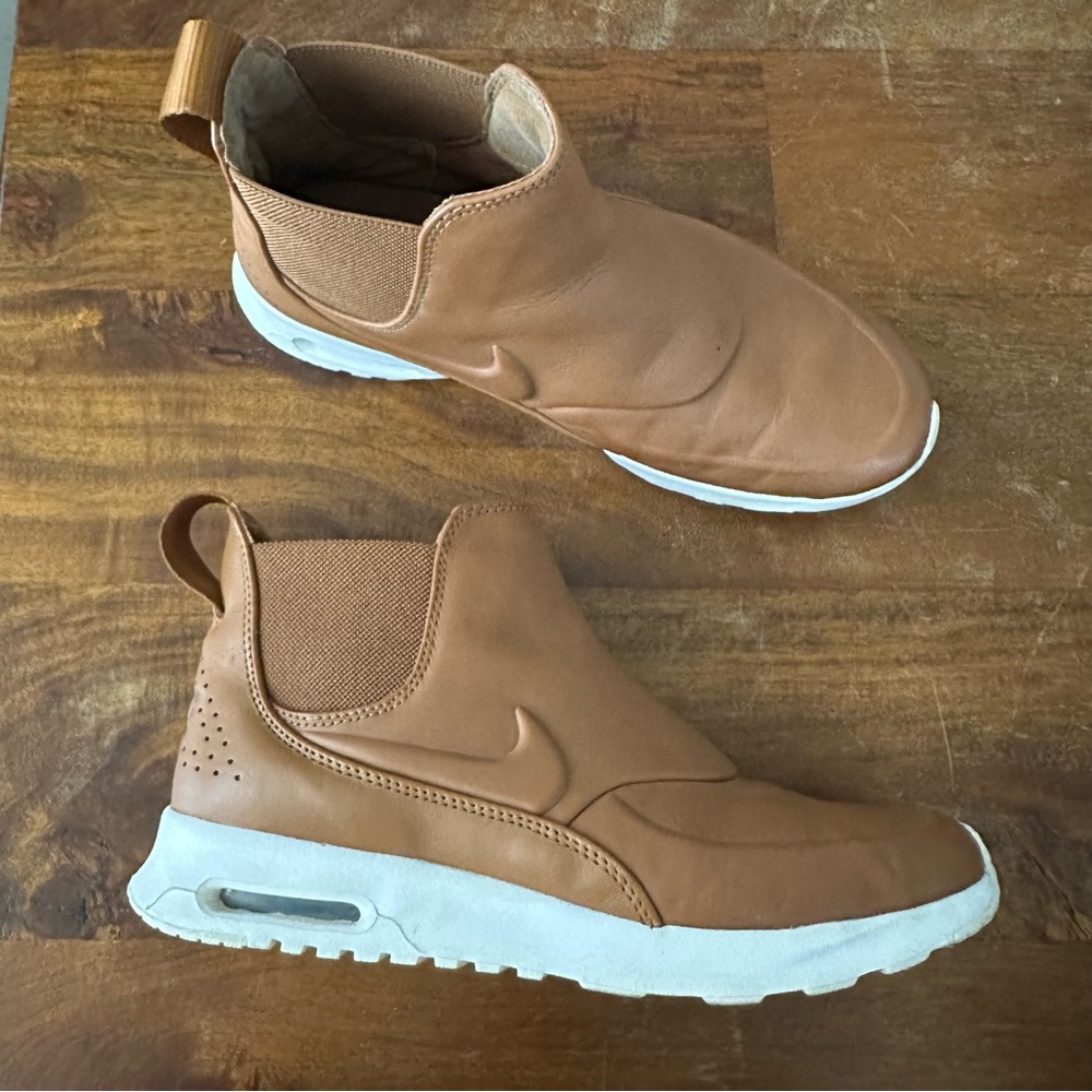NIKE Air Max Thea Mid Shoe Tan Slip-On Sneakers with White Sole Ladies 8
